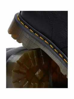 1460 Grizzly -nahkasaappaat tekoturkisvuorilla