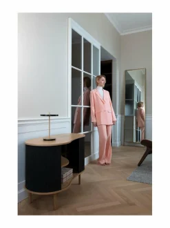 Asteria-pöytävalaisin