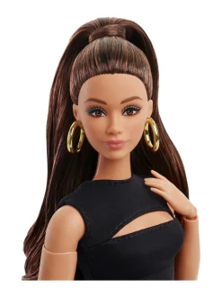 BARBIE Basics -nukke nro 5