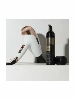 Body Goals Total Volume Foam -muotoiluvaahto 200 ml