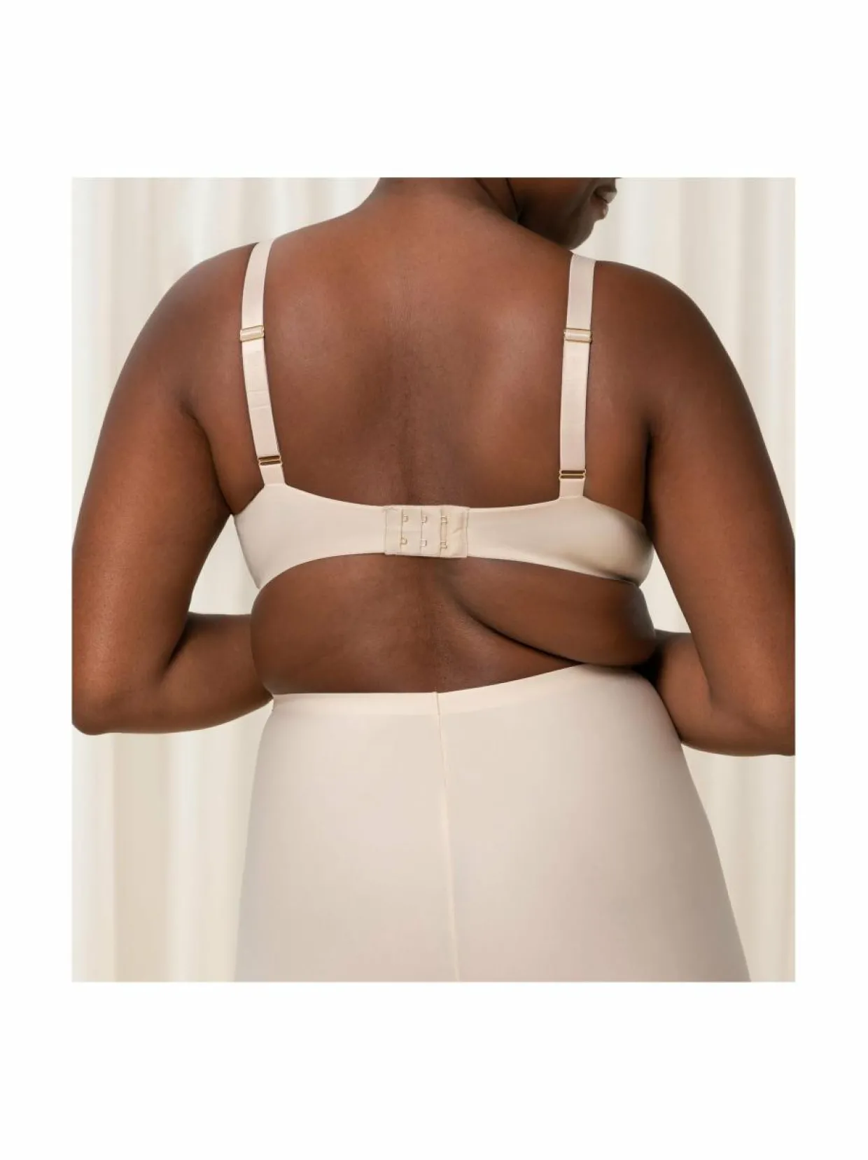 Body Make-Up Essentials -rintaliivit