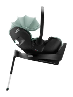 Britax Baby-Safe Pro turvakaukalo ja Vario Base 5Z telakka