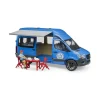BRUDER MB Sprinter matkailuauto ja matkustaja 1:16