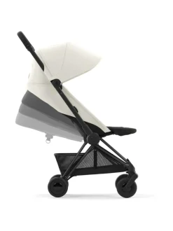 Cybex Coya matkarattaat ja sadesuoja (Matte Black)