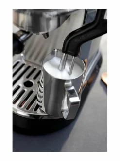 Dedica Maestro Plus -espressokeitin