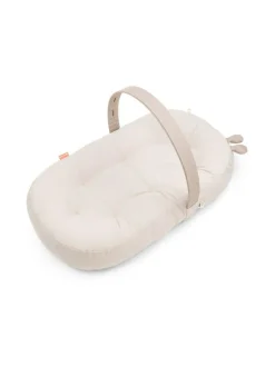 Done by Deer Cozy activity unipesä