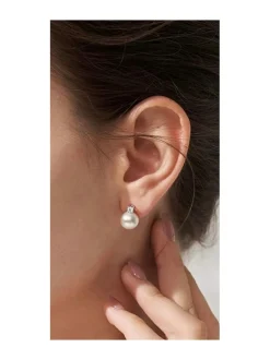 Ebba Helmikorvakorut Moisaniitilla