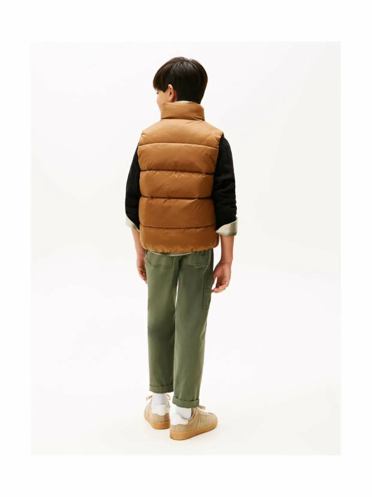 Essential-toppaliivi