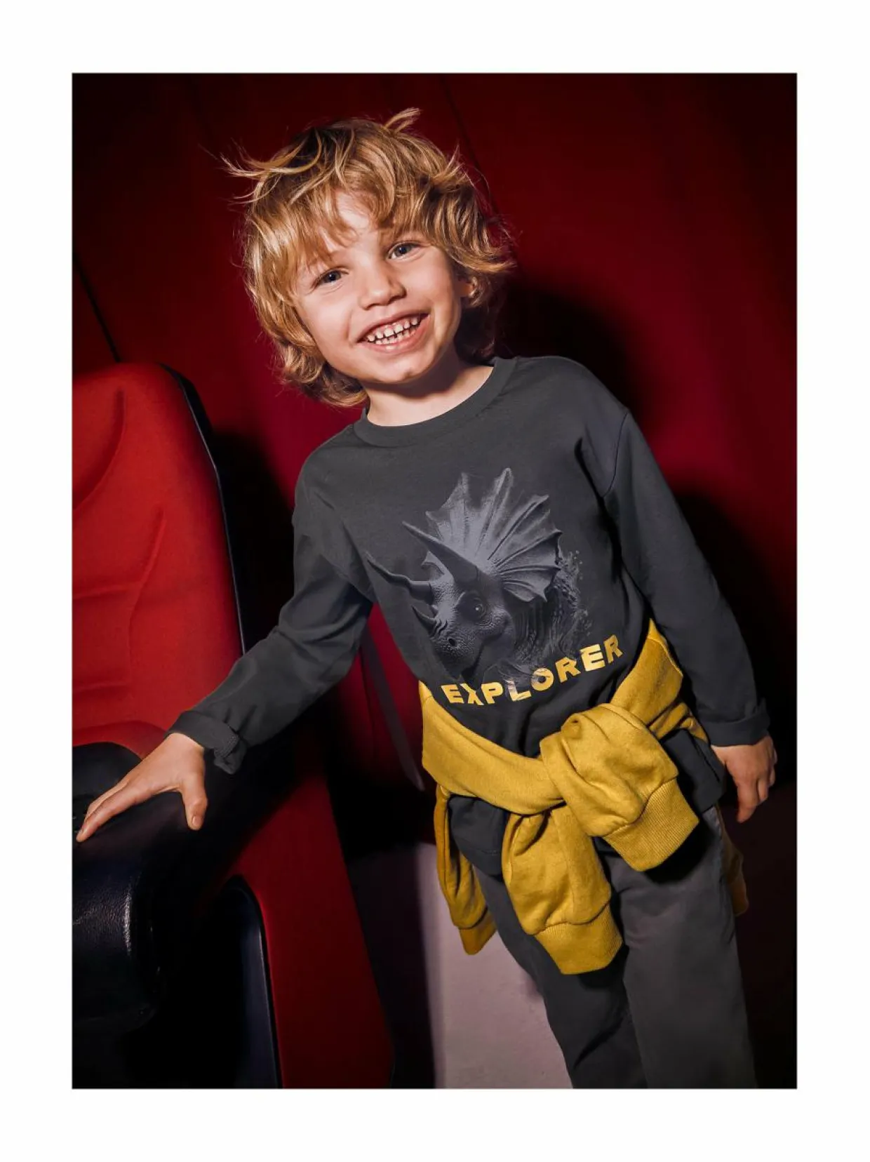 Explorer-trikoopaita