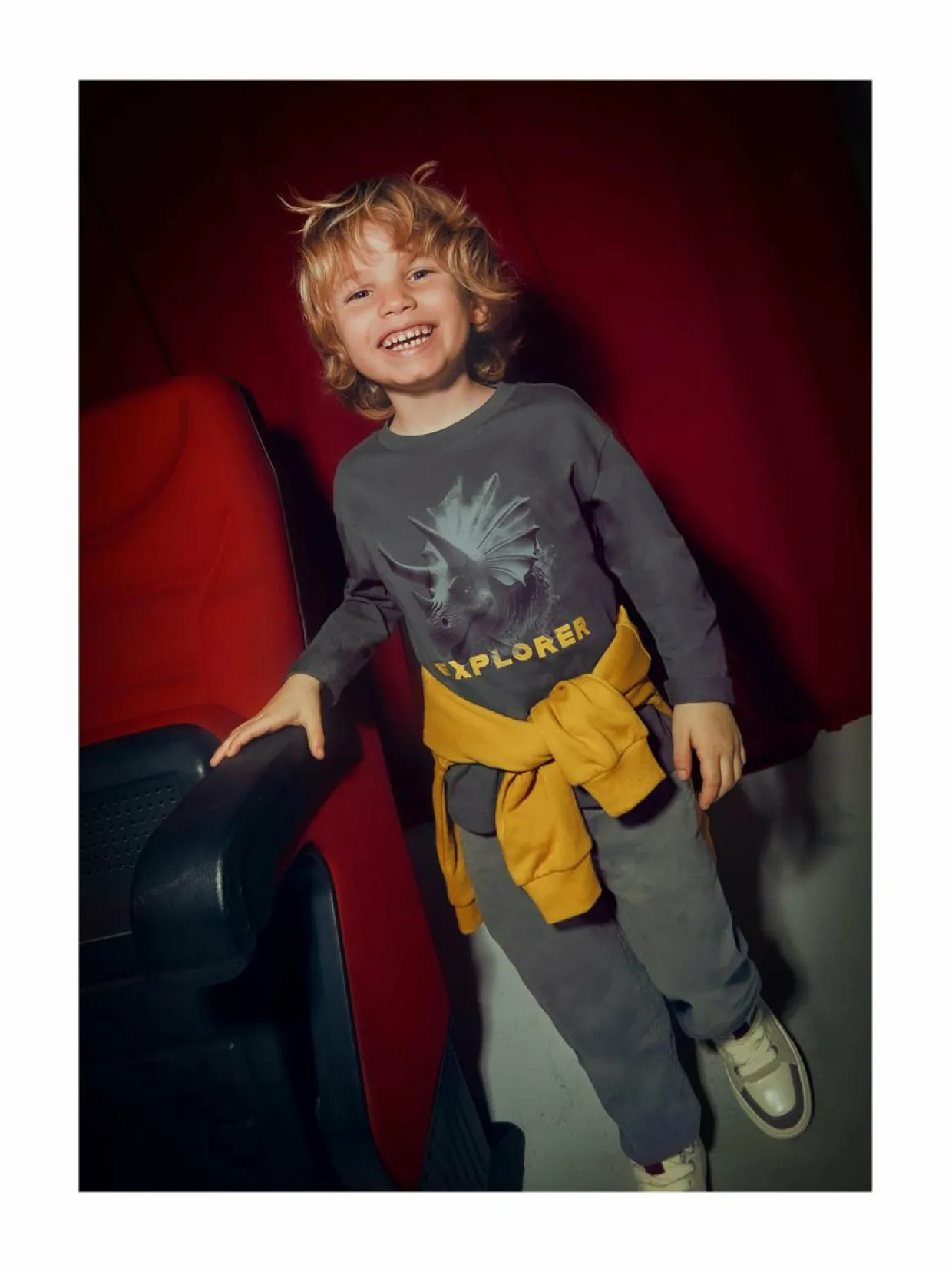 Explorer-trikoopaita