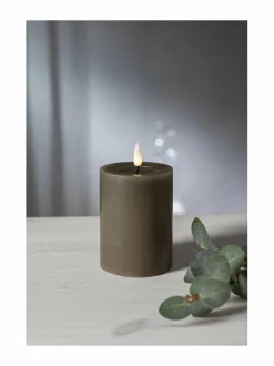 Flamme Flow LED -kynttilä 7,5 x 7,5 x 12,5 cm