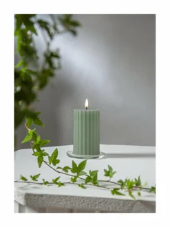 Flamme Stripe LED -kynttilä 7,5 x 7,5 x 15 cm