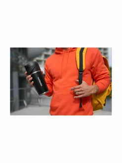 Flip-kannettava tehosekoitin