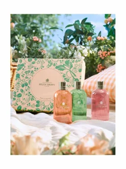 Floral & Fruity Body Care Collection Gift Set -lahjapakkaus