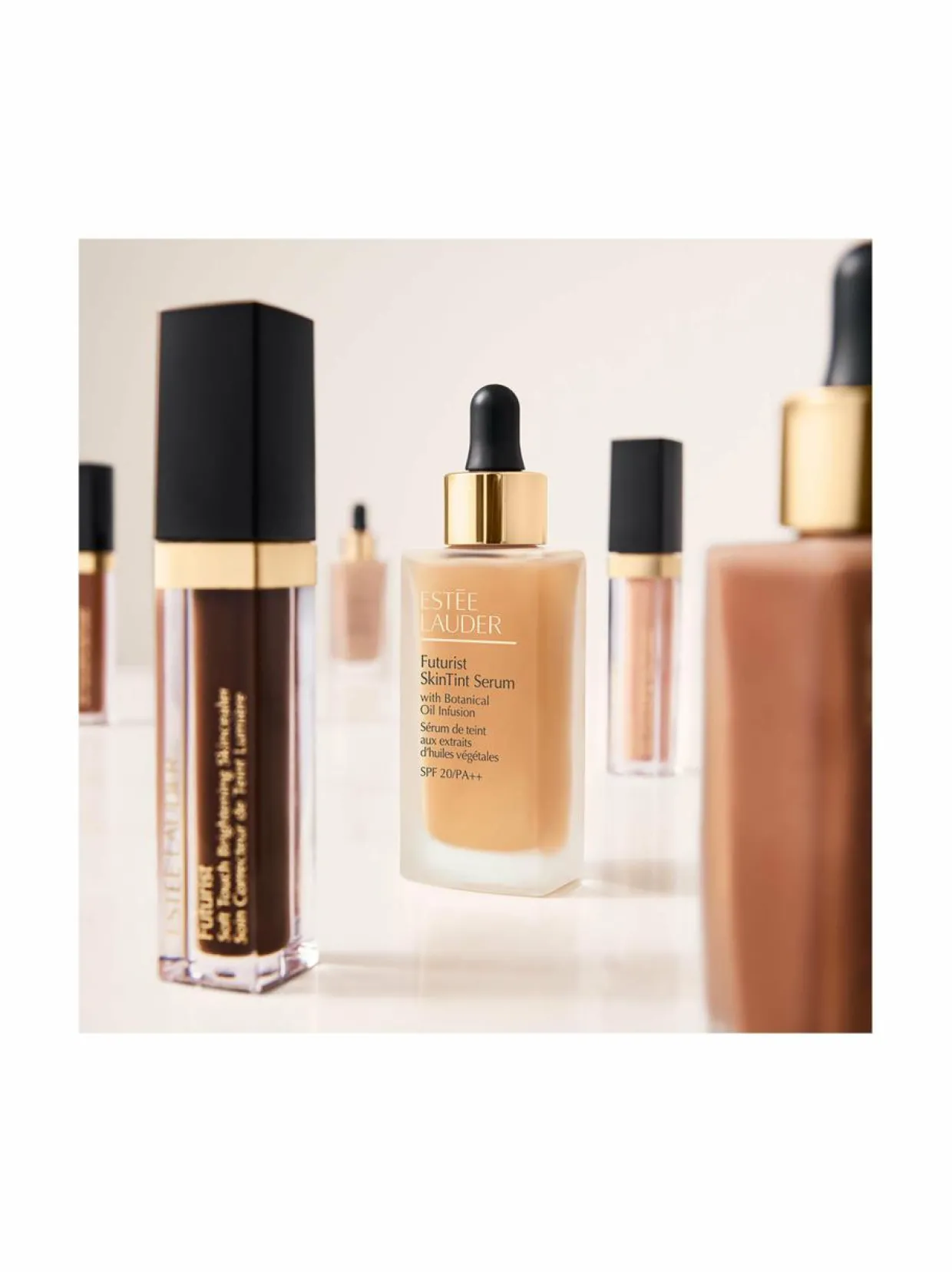 Futurist Skintint Serum Foundation SPF20 -seerumimeikkivoide