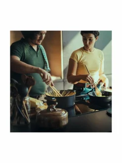 Hard Face Sauté -paistinpannu kannella, 24 cm