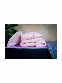 Hattara- keskilämmin untuvapeitto 220 x 220 cm