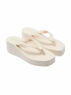 High Platform -varvassandaalit