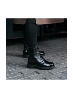 KARA Naisten lakerimaiharit