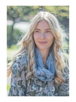 Kiana -silkkituubihuivi