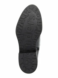 Korkeavartiset nahkasaappaat