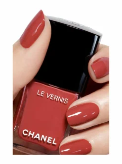LE VERNIS Nail Colour