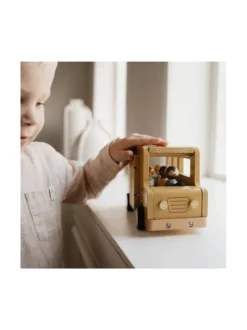 Little Dutch School Bus 7 osaa