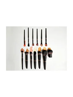 Luxe All-over Shadow Brush -luomivärisivellin 1kpl