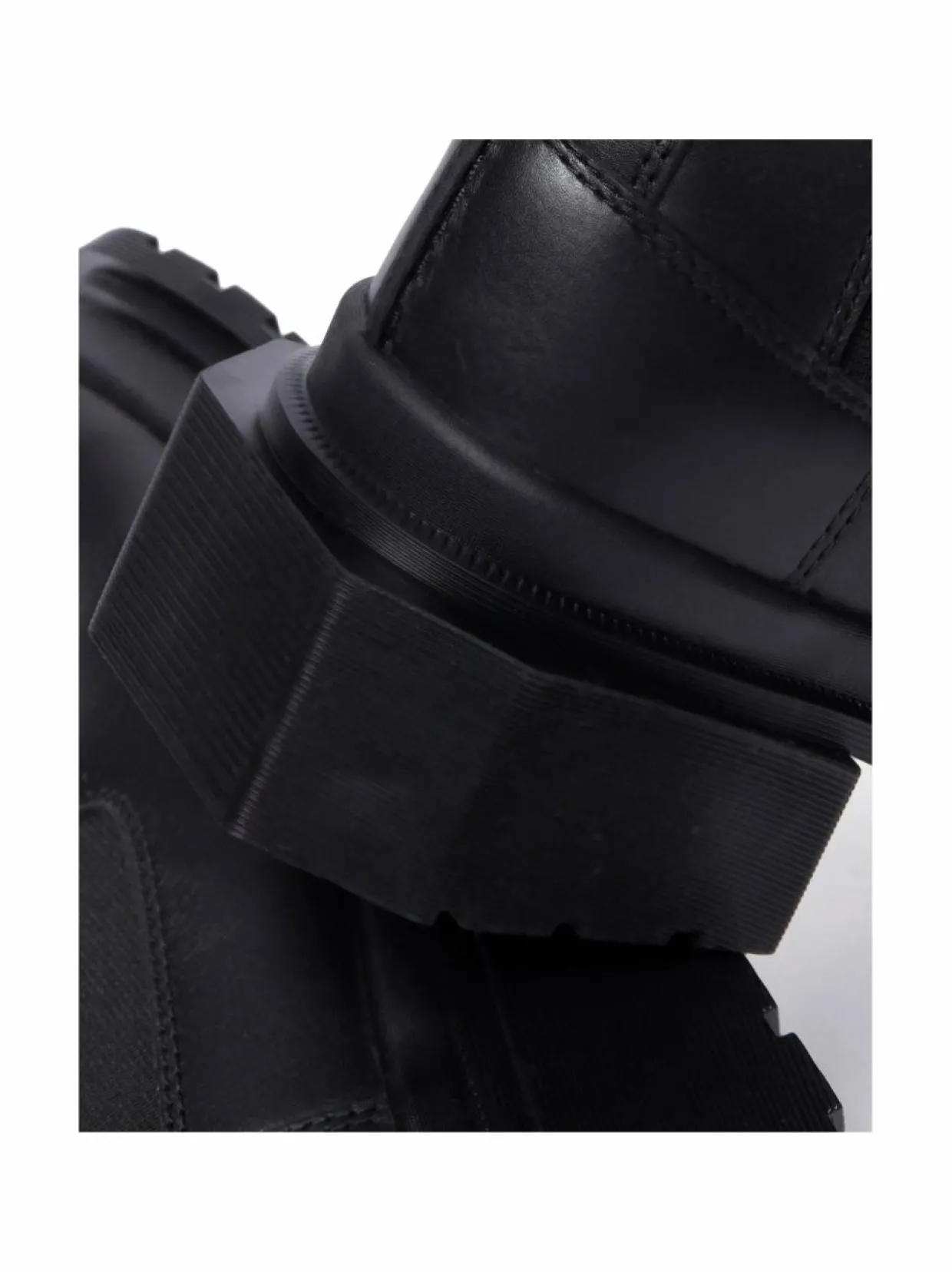 Maybole Chelsea -nahkanilkkurit