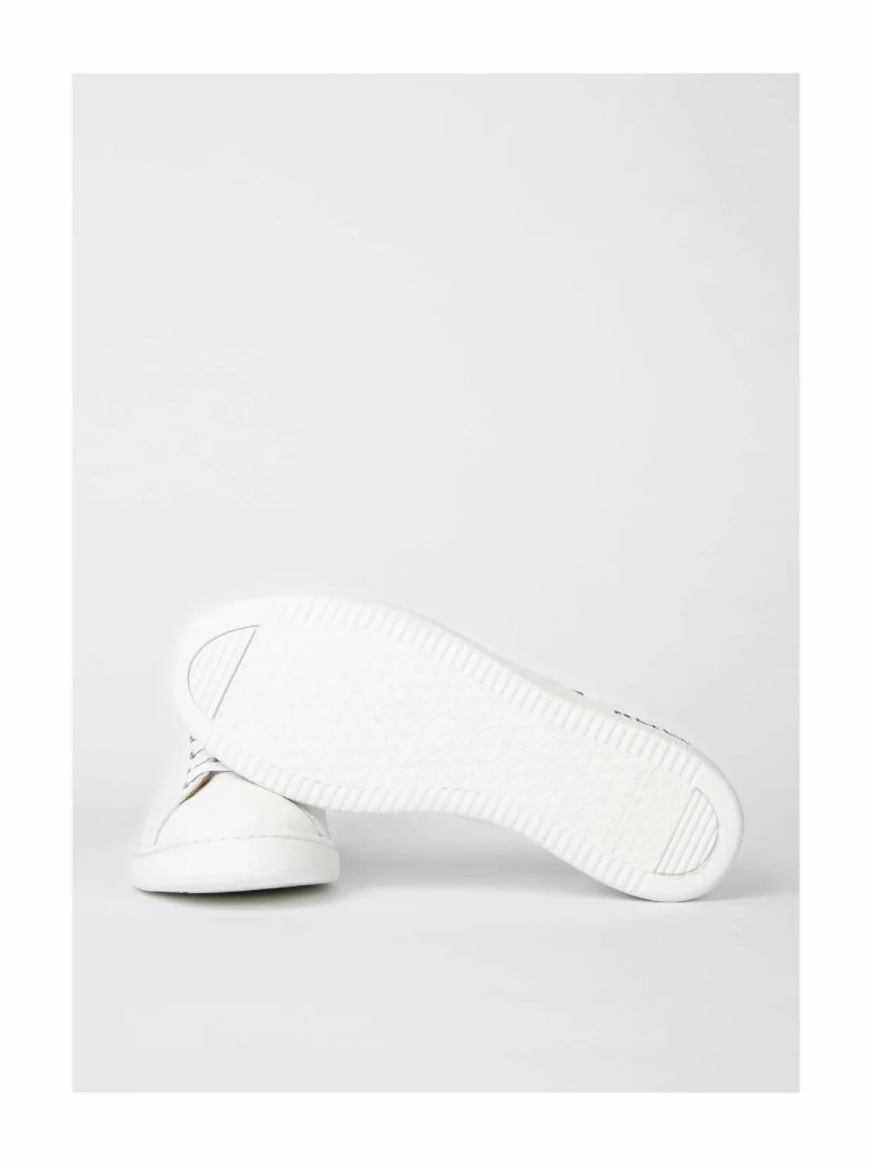 Miyata-nahkasneakerit