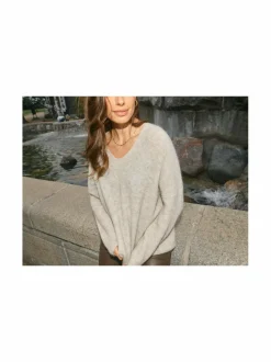 MMThora-villasekoiteneule