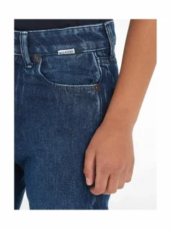 Modern Straight Label -farkut