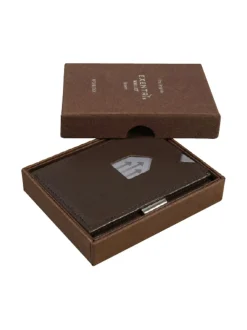 Nahkalompakko, Brown