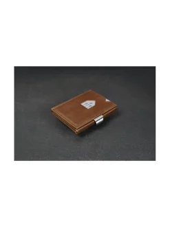 Nahkalompakko, Hazelnut