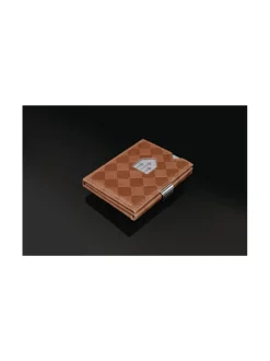 Nahkalompakko, Sand Chess