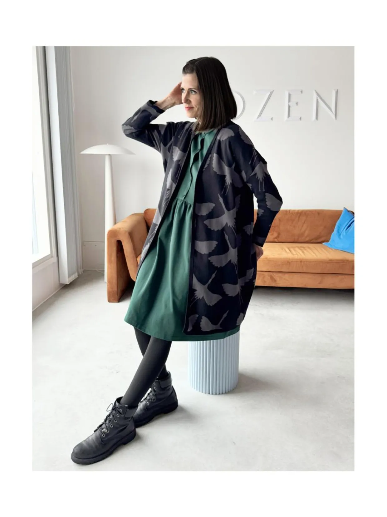 Nina -neuletakki, Cranes, musta