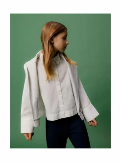 NkfLaura-trikoopaita