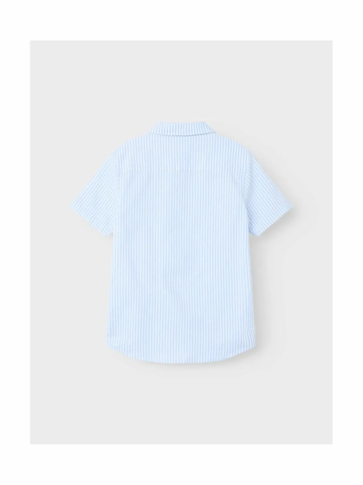 NkmNewsa- lyhythihainen kauluspaita