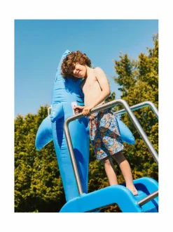 NkmZaglos-uimashortsit