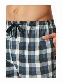 Ruudulliset bermudashortsit