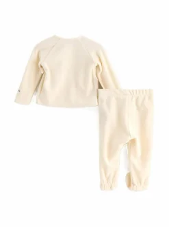 Samettipaita ja -housut