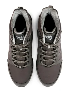 Sarva Vakke M talvikenkä nastoilla