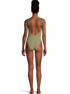 Scoop Back -uimapuku