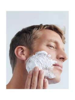 Sensitive Shaving Gel -parranajogeeli 200 ml