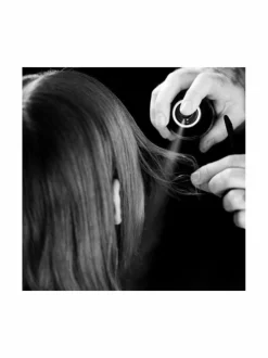 Shaper Zero Gravity -hiuskiinne