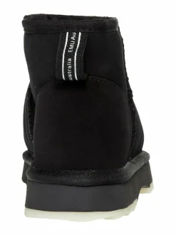 Sharky Micro -mokkanahkanilkkurit lampaanturkisvuorella