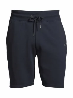 Shield-collegeshortsit