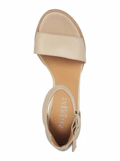 Silke-nahkasandaalit