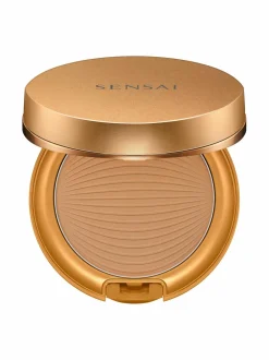 Silky Bronze Natural Veil Compact SPF 20 -aurinkosuojapuuteri 8,5 g