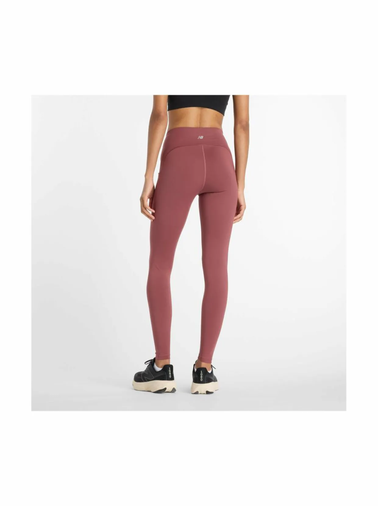 Sleek Pocket -treenitrikoot